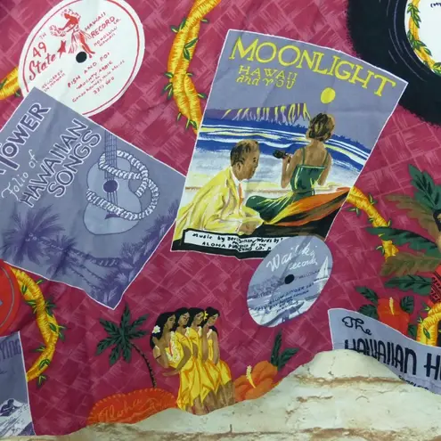 Reyn Spooner Y2K Hawaiian Novelty Printed Dress Womens L Red Rayon Records Aloha Size L