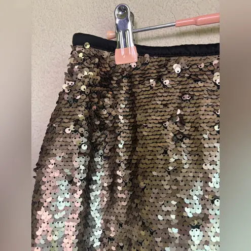 English Factory NWT Rose Gold Bronze Sequin Knee Length Straight Pencil Skirt L