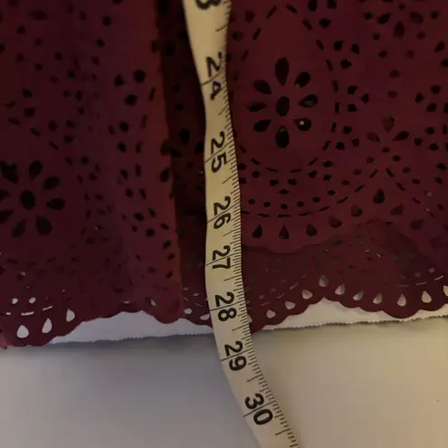 ISABEL HAYLEY BRAND MAROON TOP 3/4” SLEEVE LACE UP TIE IN FRONT LACE LIKE CUTOUT Red Size L