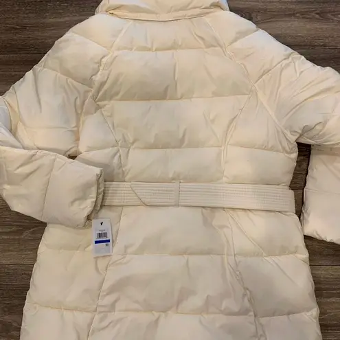 Cole Haan  NWT Puffer Coat.  Size: XL.  Gold tone zippers and buttons.  Belted