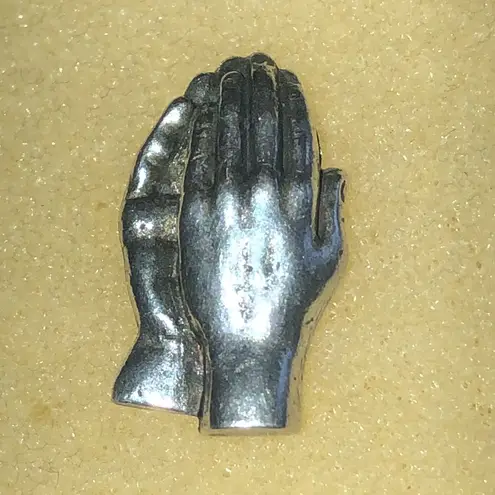 BSD Vintage Silver Tone Praying Hands Pin