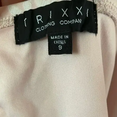 Trixxi  Pale Pink And Blue Puff Print Dress Size‎ 9