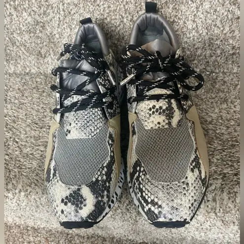 Steve Madden STEVE‎ MADDEN Cliff Snakeskin Platform Sneaker Size 10