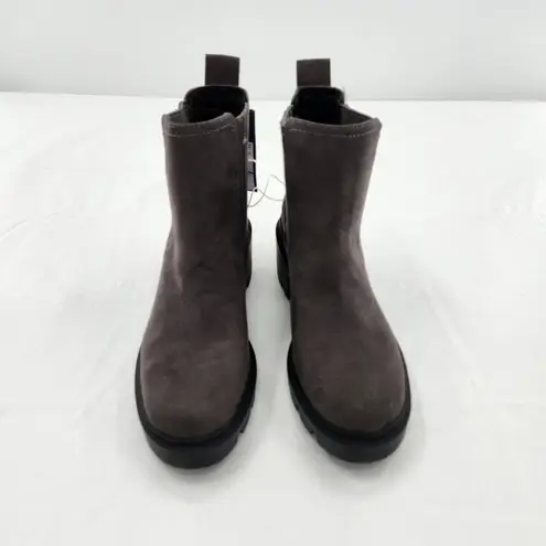 Universal Threads Universal Thread Womens Size 5.5  Naya Heeled Chelsea Boots Gray