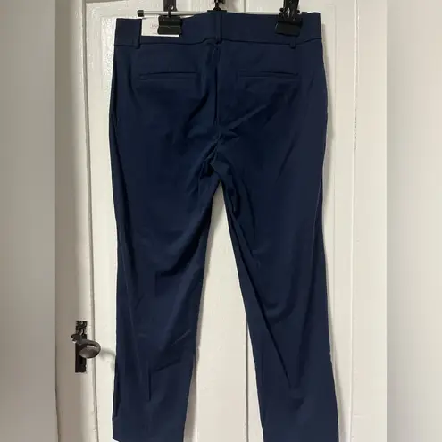 NWT Ann Taylor Navy Blue Signature Crop Pant size 6
