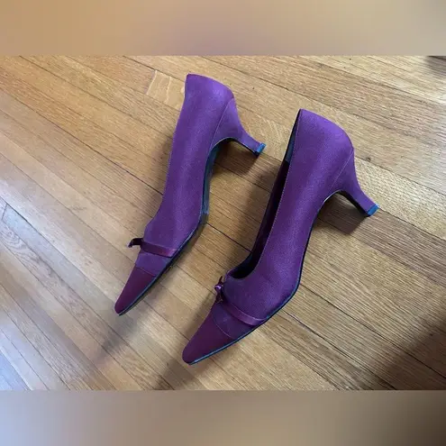 Nina Burgundy Bow Pointed Toe Kitten Heels, Size 11 Medium