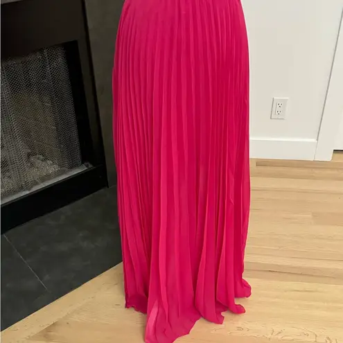 Bebe  Fuscia Pink Pleated Flowing Maxi Dress