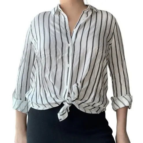 Lumière New Roll Tab Sleeve Striped Button Down Shirt White Black