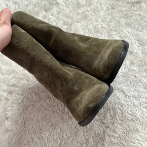 Marc Fisher  Sz 8 Mena Green Suede Leather Ankle Bootie Boots Heels Chic