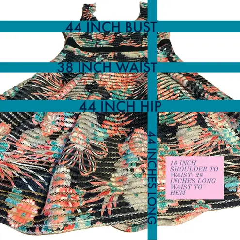 NEW YORK & COMPANY BLUE & PINK FLORAL PRINT CUT