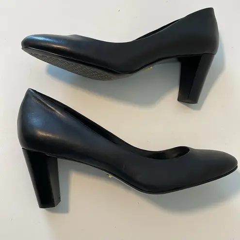 Ralph Lauren NWOT Lauren  black heels/ pumps sz 7.5