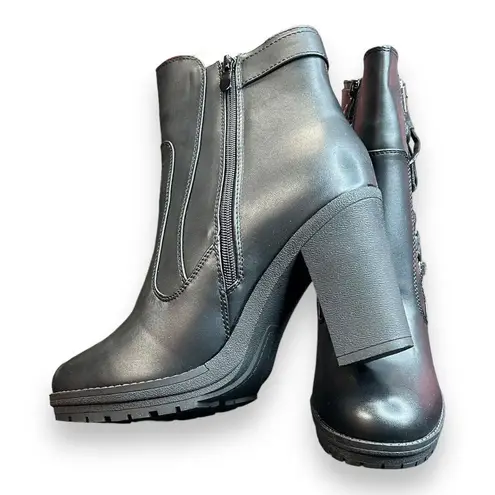 Globalwin Platform Chunky Heel Lugged Sole Boots 8.5 Black Leopard Print Lace Up