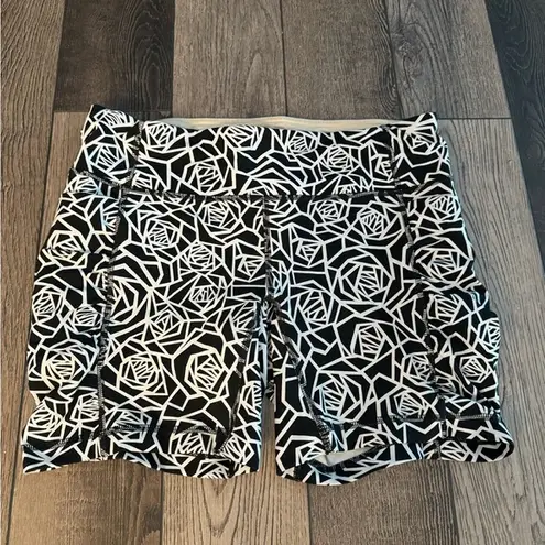 Lululemon  Size 10 What the Sport Short