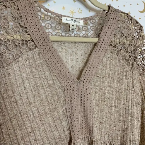 Carmel Neutral Lightweight Lace Blouse Tan Size M