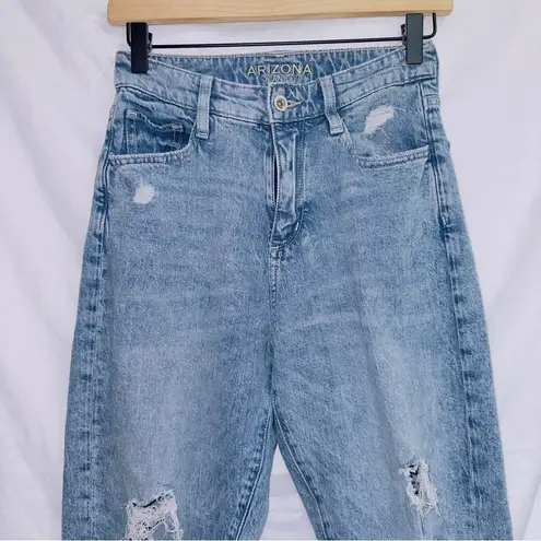 Arizona Jeans Arizona Jean Co. Light Wash Denim High Waisted Distressed Mom Jeans size 3