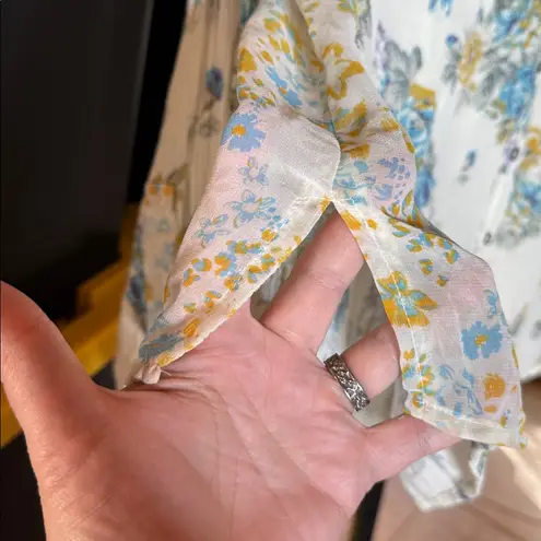 Free People  HOLD ON TO ME FLORAL LONG SLEEVE BLOUSE IVORY COMBO SIZE SMALL