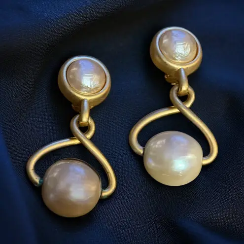 Karl Lagerfeld Vintage Karl Lagerfield chunky gold tone baroque pearl clip on earrings