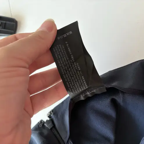 Theory  Pintuck Bistretch Navy Women's 2 Ankle zip NWOT‎ - Image 8