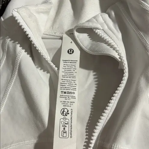 Lululemon  Define Cropped Jacket *Nulu