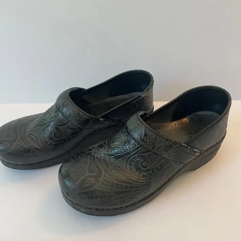 Dansko Leather Clogs Embossed Slip On Comfort Shoes Size 41 Professional Nurse