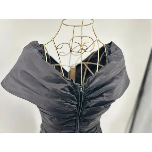 Teri Jon for Rickie Freeman Black Crinkle Taffeta Dress Size 6 Vintage