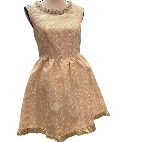 Romeo + Juliet Couture  gold cream jeweled neckline mini dress prom dance school