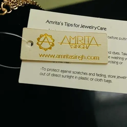 Amrita Singh Reversible Bermuda coral/turquoise statement necklace.