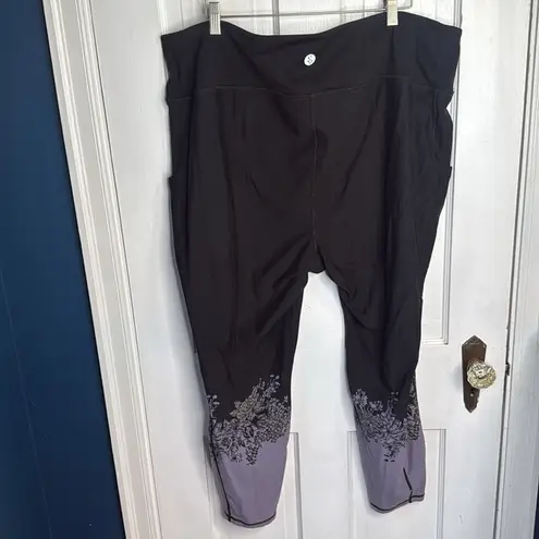 Torrid  Black & Purple Floral Full length Wicking Legging W1172 Plus Size 4X - Image 7