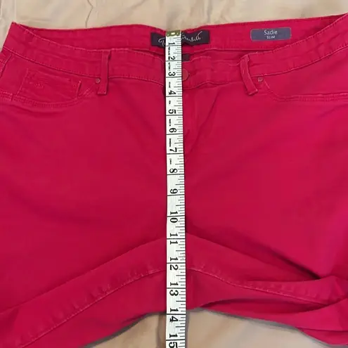 Gloria Vanderbilt Sadie size 14P slim dark pink cropped jeans cuffed or not EUC