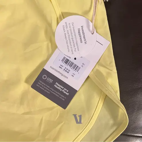 Vuori NWT daily speed short SUNLIGHT Size: XL yellow double 2.5" new extra large