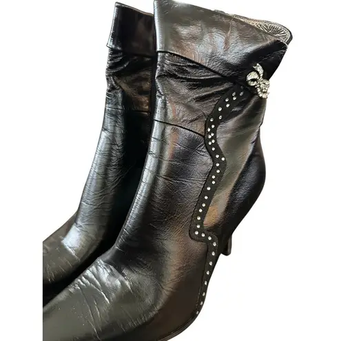 Tod's  Women's Black Leather Side Zipper Pointed Toe Heeled Boots Size 10