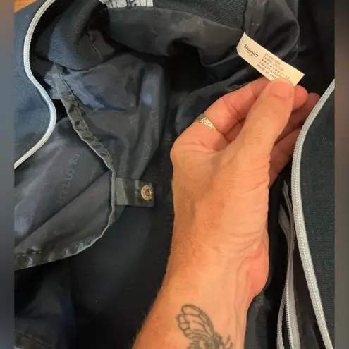 A Very Rare Vintage Sanrio 2004 Hello Kitty Large Blue Travel Duffle Bag HTF