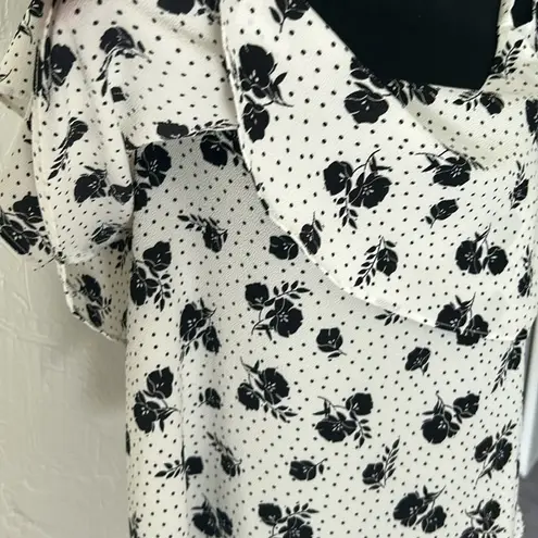 Bobeau Black & white ruffled floral & polka dot cold shoulder off shoulder top
