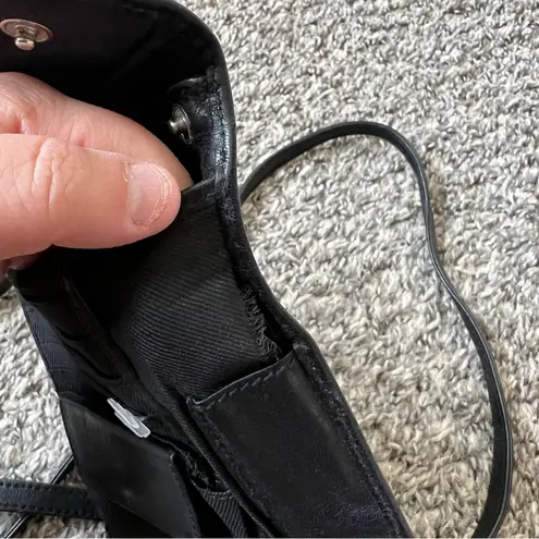 G.H. Bass‎ & Company Black Leather Wallet Crossbody Purse