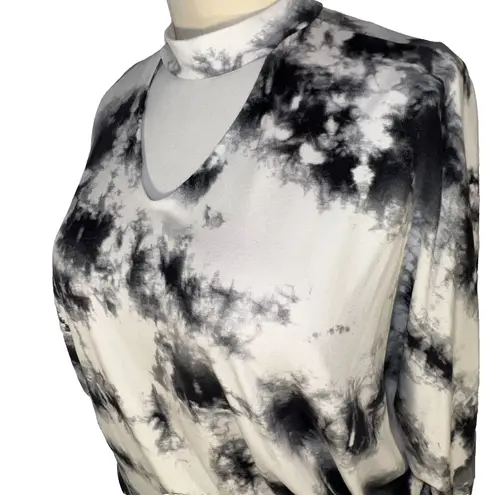 First Love Sweatshirt Womens L Oversized White Gray Abstract Tie Dye Dolman