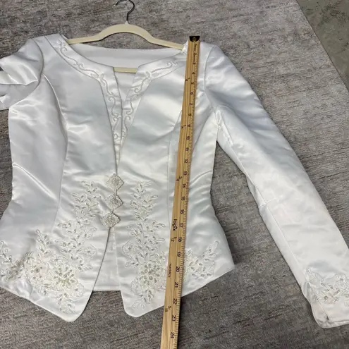 Custom Small/Medium Elegant White Embroidered Women's Western Bridal Crop Jacket