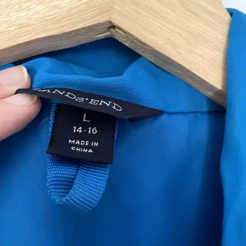 Lands' End blue raincoat bright women's size L nylon hooded pockets casual light Size L