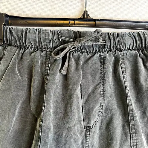 Thread and Supply  Baggy Boho Stonewash Shorts Size Small