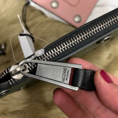 Moschino Authentic Leather 3 in 1 design clip zip Crosby