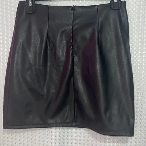 Blue Blush NWT  Women Black slit Faux Leather Skirt S.