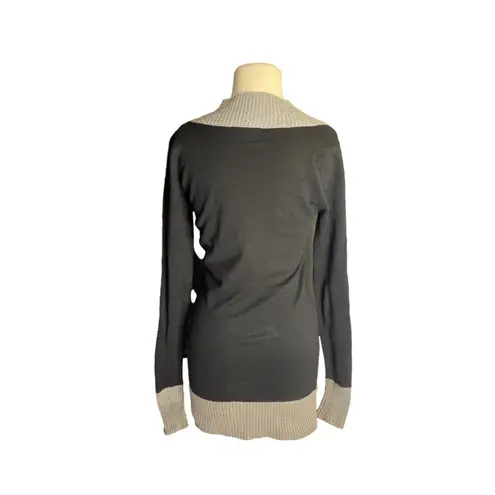 Chic Colorblock Button Front Cardigan Sweater AmélieBoutik Women’s Medium Black