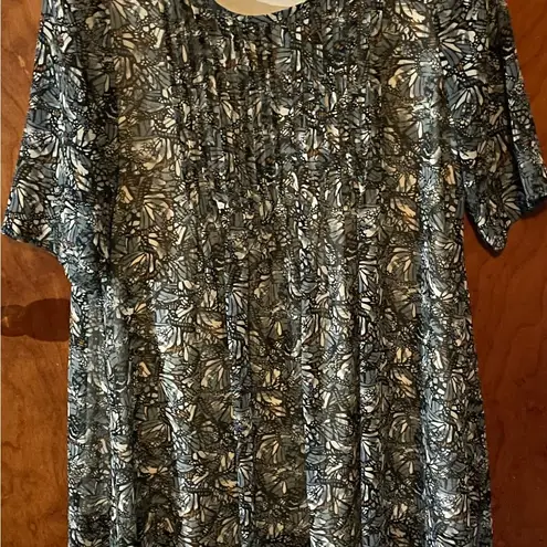 Bobeau baby doll dress with butterflies pattern very thin material size Large