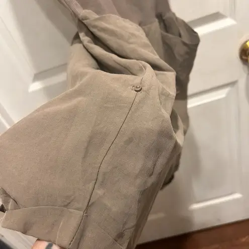 Gold Hawk Wome's Khaki Silk Linen Romper Y2K Beachy Boho Festival Quiet Luxury Tan Size L