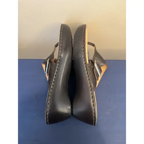 b.o.c. Between The Toe Sandal Woman's 8M Black Wedge Buckle Size 8