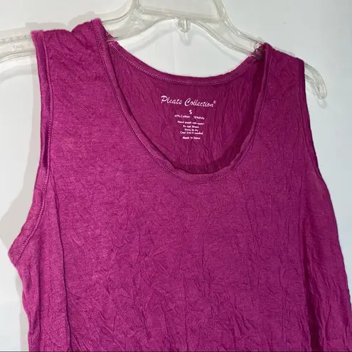 Pleats Collection Magenta Sleeveless Top Small
