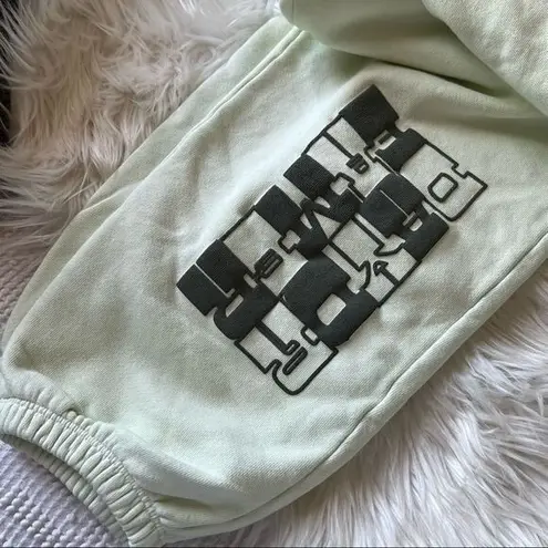 Daydreamer Checker Logo BF Sweatpants SIZE SMALL new streetwear lounge