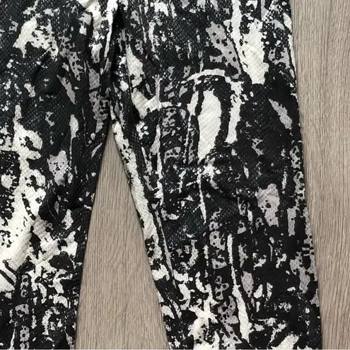 Macy's Macy’s Snake Print Black and White Leggings