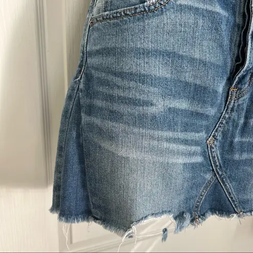 American Eagle AEO  Outfitters Distressed denim jean Micro-mini Skirt Size 4