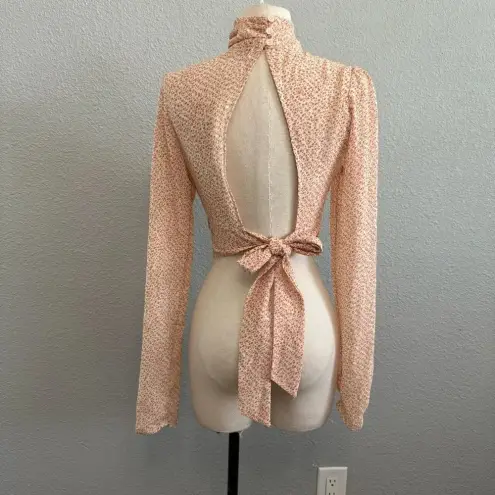 Blush ‎ Boutique Open Back Top Size Small Long Sleeve