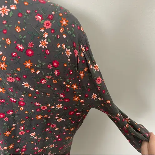 Matilda Jane Top Floral Ruffle Pleated Bib 3/4 Sleeves Split Neck Dark Grey Pink